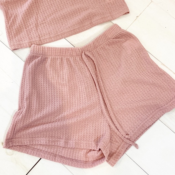 Waffle Knit 2 Piece Pink Loungewear Shorts Set - Picture 4 of 5